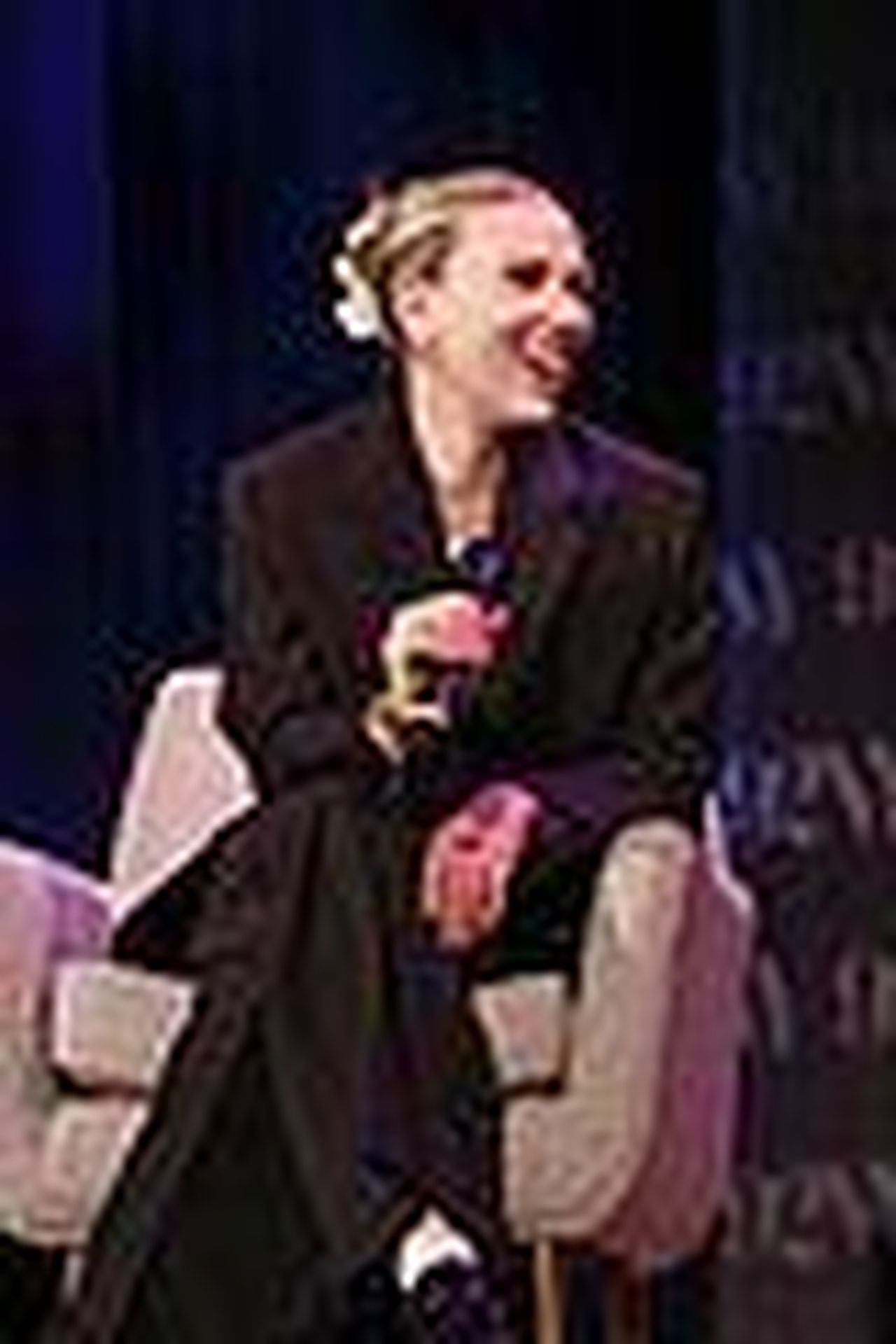 Scarlett_Johansson_e_il_suo_look_casualchic_nzWUDD24mj - Confidenze24 source:justjared - Scarlett Johansson e il suo look casual-chic - Scarlett Johansson al screening di Thelma