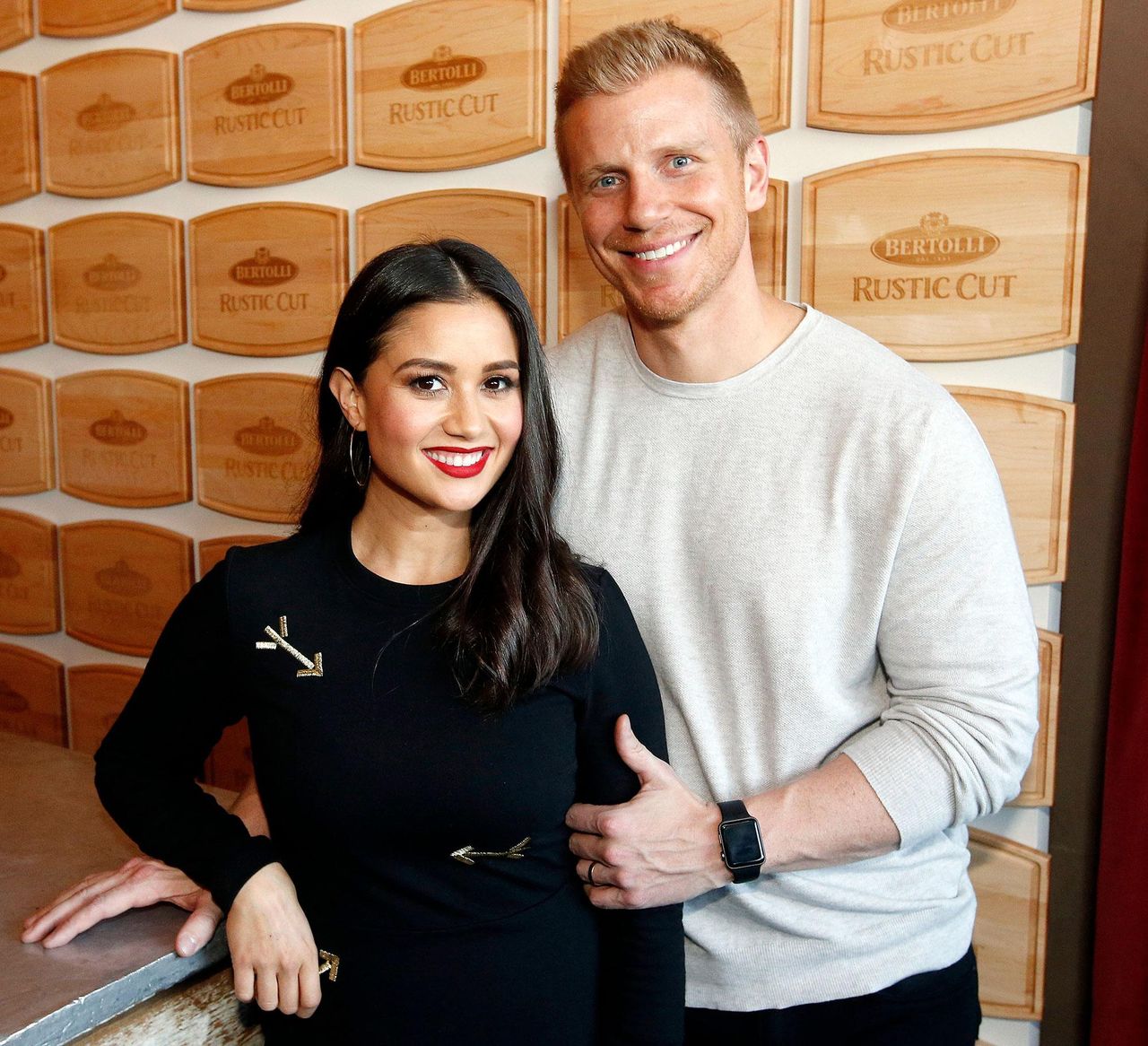 Sean_Lowe_e_Catherine_Giudici_Tf66sDD5tk - Confidenze24 source:usmagazine - Sean Lowe e Catherine Giudici - Sean Lowe e Catherine Giudici