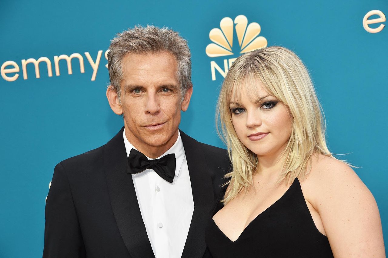 source:usmagazine - Si Divertono Con I Loro Figli Guardando Le Real Housewives - Ben Stiller e sua figlia Ella Stiller.