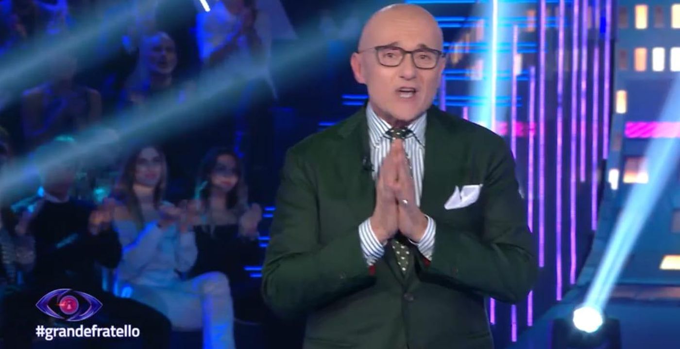 Si_mette_male_per_il_conduttore_un_grande_sponsor_lascia_il_suo_reality_show_2IX9i7DINn - Confidenze24 source:lanostratv - Si mette male per il conduttore: un grande sponsor lascia il suo reality show - foto alfonso signorini 2novembre