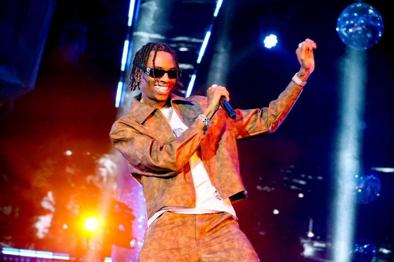 Soulja_Boy_Sotto_Accusa_Per_La_Sua_Esibizione_XBUT0juDwr - Confidenze24 source:bossip - Soulja Boy Sotto Accusa Per La Sua Esibizione - Soulja Boy si esibisce ai BET Hip Hop Awards 2024
