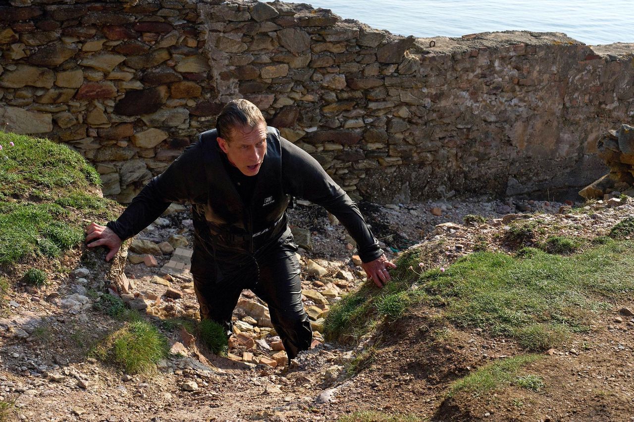 source:usmagazine - Stephen Baldwin - Stephen Baldwin Special Forces Worlds Toughest Test Season 3 02