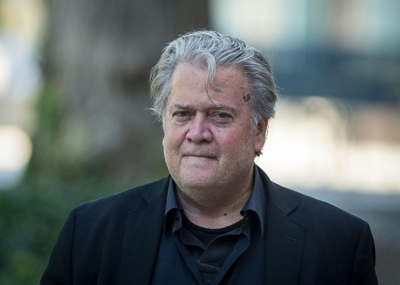 Steve_Bannon_e_Elon_Musk_bu2EfADV3a - Confidenze24 source:celebitchy - Steve Bannon e Elon Musk - Steve Bannon e Elon Musk