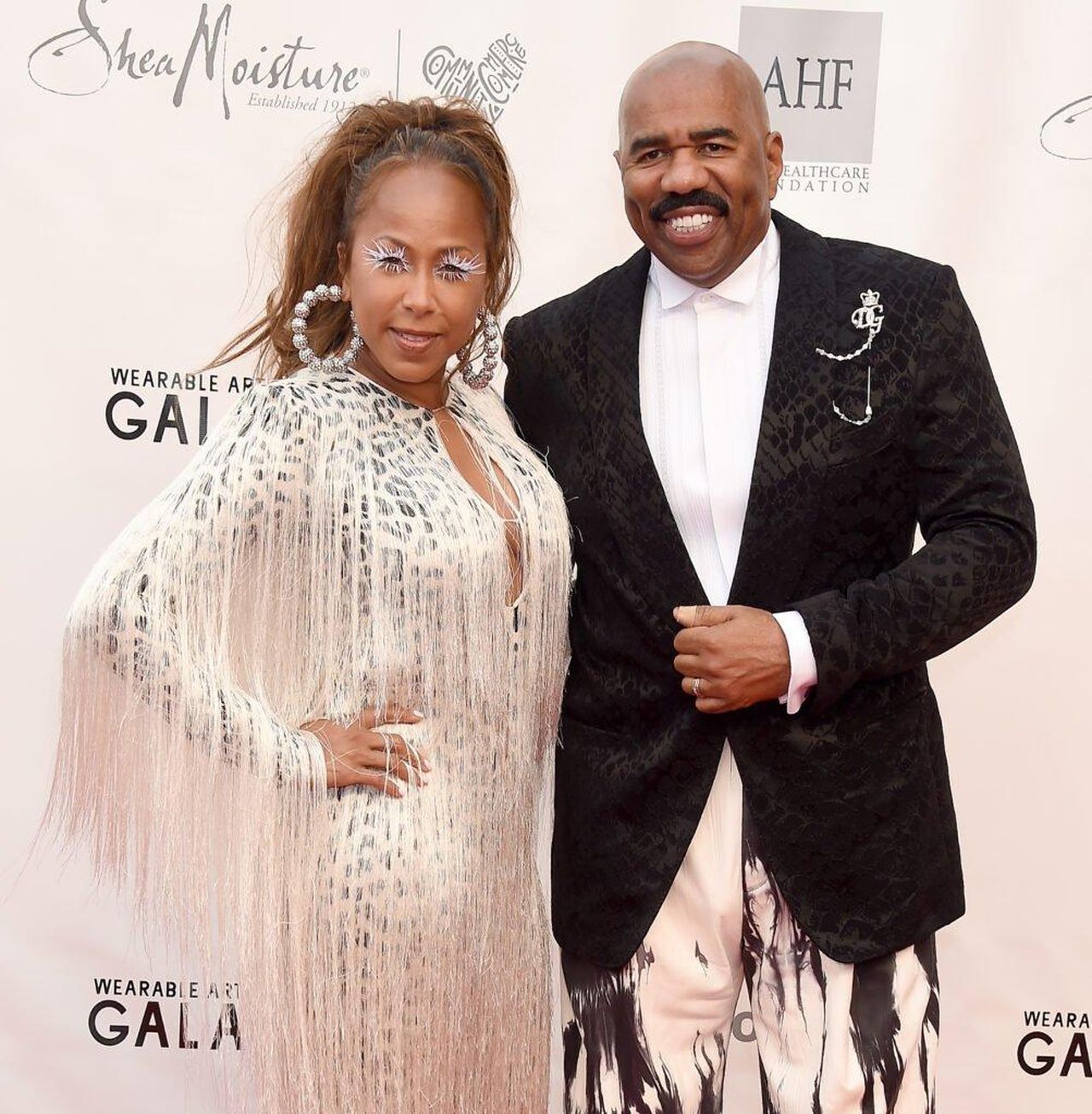 Steve_Harvey_e_Marjorie_Harvey_Parlano_di_Rumori_di_Divorzio_EDXoIDDmGM - Confidenze24 source:thehollywoodgossip - Steve Harvey e Marjorie Harvey Parlano di Rumori di Divorzio - Steve Harvey e Marjorie Harvey a giugno 2019.