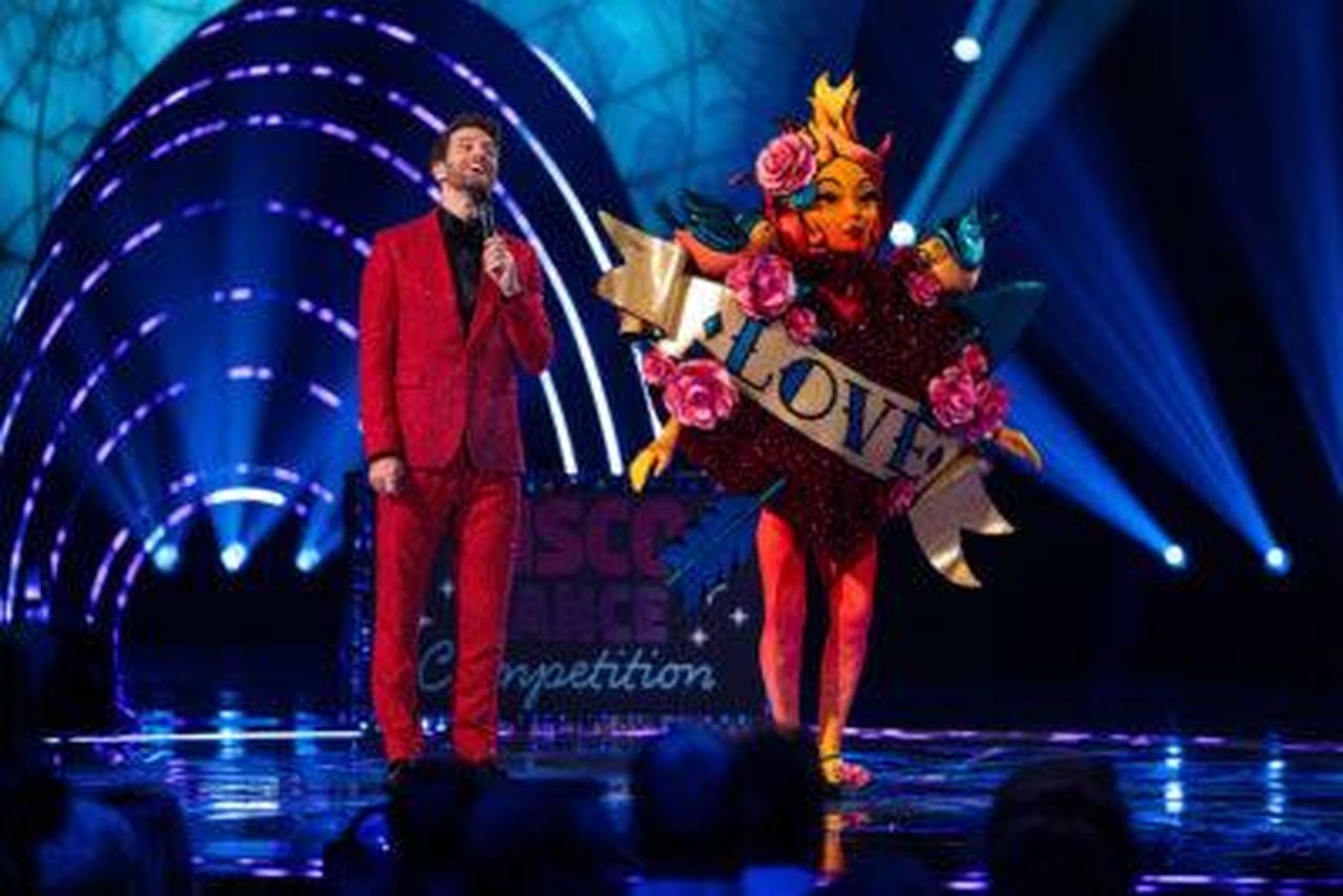 source:entertainmentdaily - Tattoo: indizi, canzoni e ipotesi sui giudici - Sembra che un Love Islander possa essere la persona dietro Tattoo