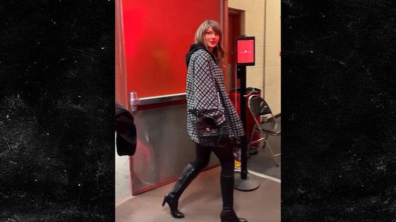 source:allcelebrities - Taylor Swift arriva allo stadio per la partita - Taylor Swift in arrivo allo stadio