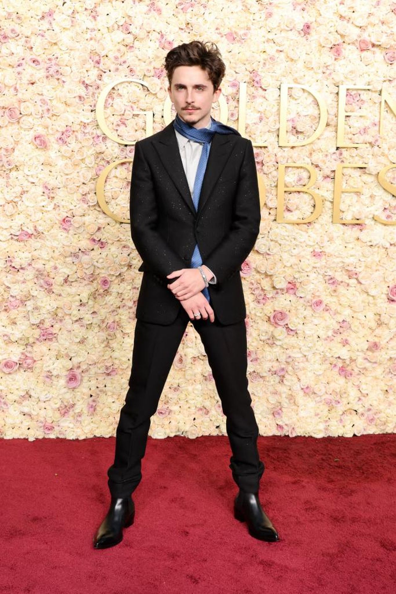 Timothe_Chalamet_in_Tom_Ford_baZ4fz7L37 - Confidenze24 source:celebmix - Timothée Chalamet in Tom Ford - Timothée Chalamet in un abito Tom Ford