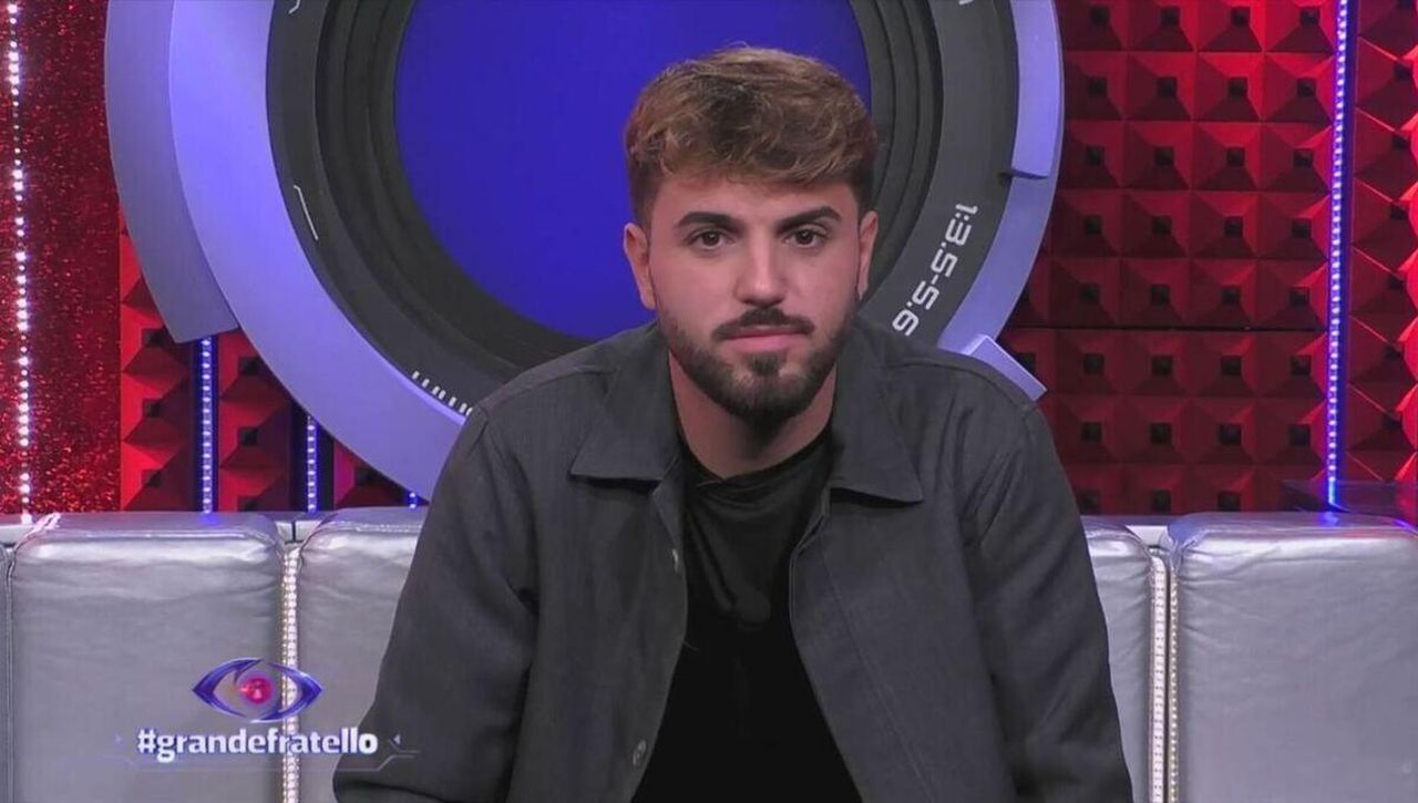 Tommaso_Franchi_prende_di_mira_il_concorrente_del_reality_show_scoppia_la_polemica_M02sjkiFMH - Confidenze24 source:lanostratv - Tommaso Franchi prende di mira il concorrente del reality show: scoppia la polemica - foto alfonso 14novembre