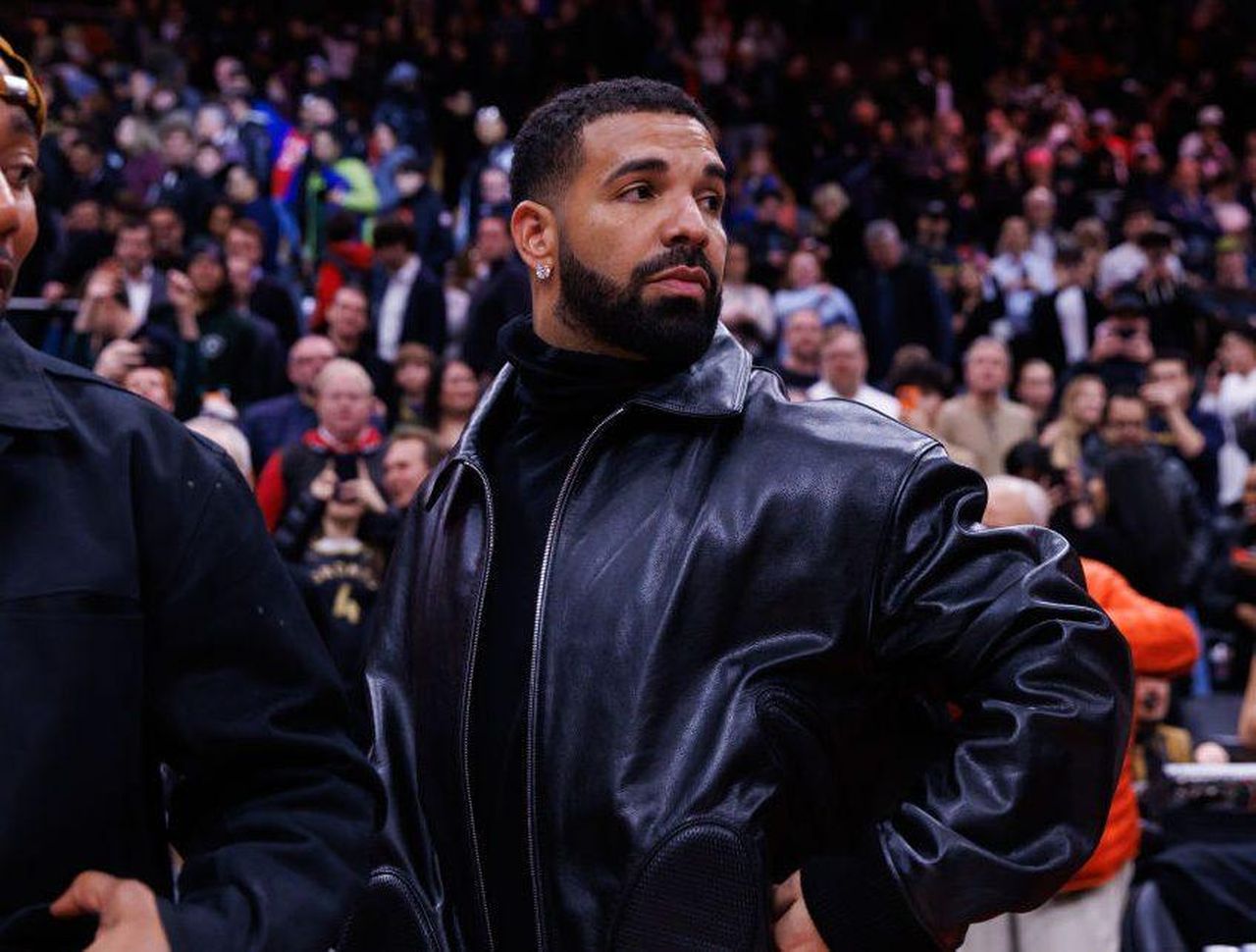 UMG_Non_Ha_Difeso_i_Diritti_DAutore_per_Diffamare_Drake_0lCbj0FqTR - Confidenze24 source:bossip - UMG Non Ha Difeso i Diritti D'Autore per Diffamare Drake - Drake - Golden State Warriors v Toronto Raptors