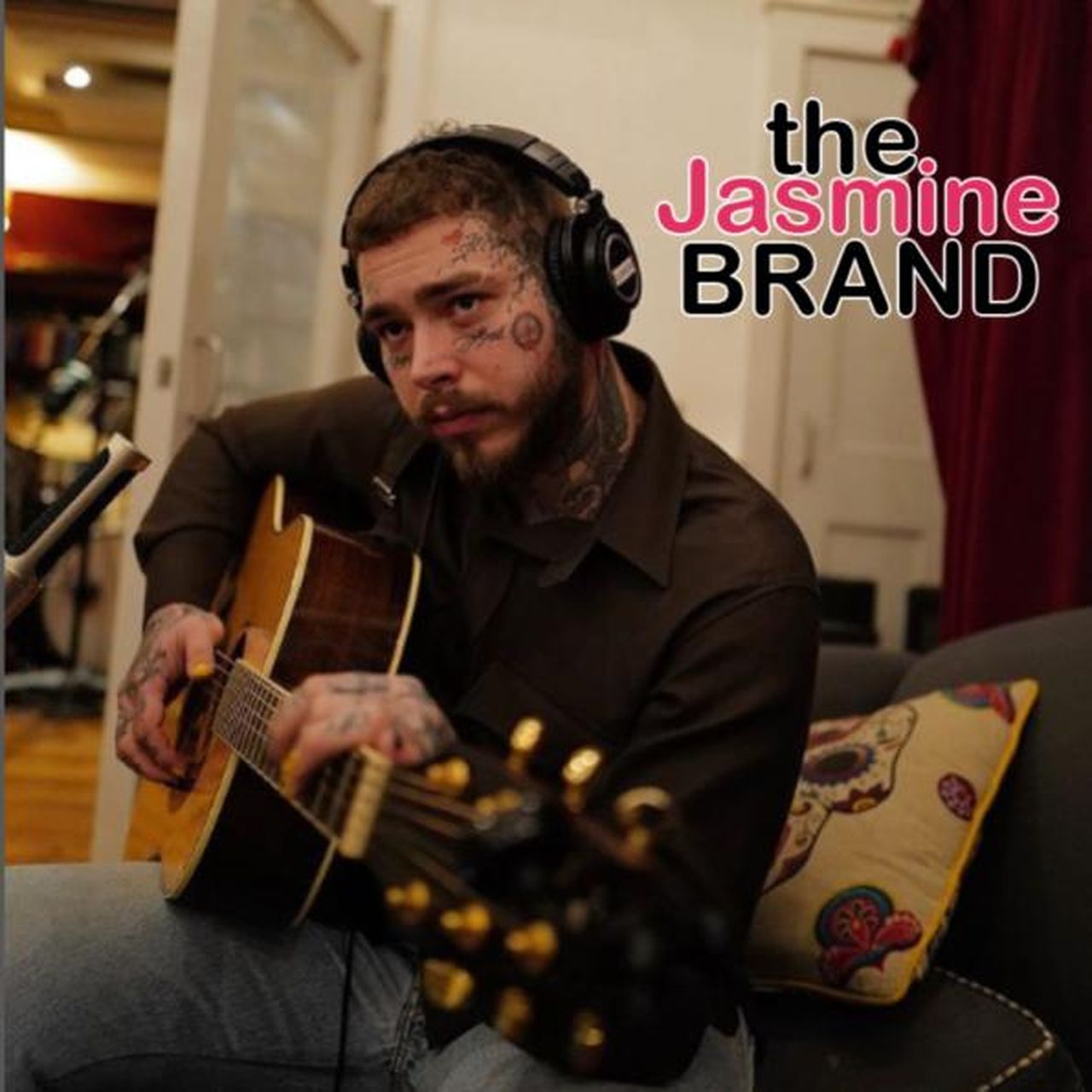 Un_Natale_indimenticabile_AnlPreopSK - Confidenze24 source:thejasminebrand - Un Natale indimenticabile - Post Malone