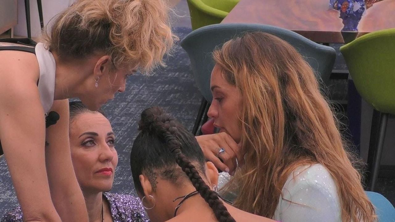 Un_Nuovo_Capitolo_nel_Reality_Laccusa_di_Manipolazione_del_Televoto_lXqsJksgYQ - Confidenze24 source:quilink - Un Nuovo Capitolo nel Reality: L’accusa di Manipolazione del Televoto - Helena Prestes in lacrime