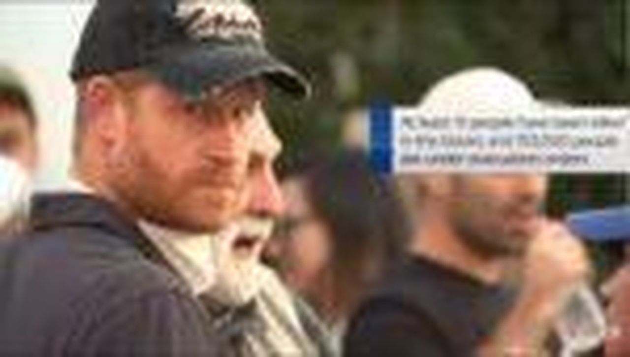 Un_aiuto_inaspettato_per_le_vittime_degli_incendi_XLaFHB2Y3U - Confidenze24 source:celebitchy - Un aiuto inaspettato per le vittime degli incendi - Harry e Meghan a Pasadena
