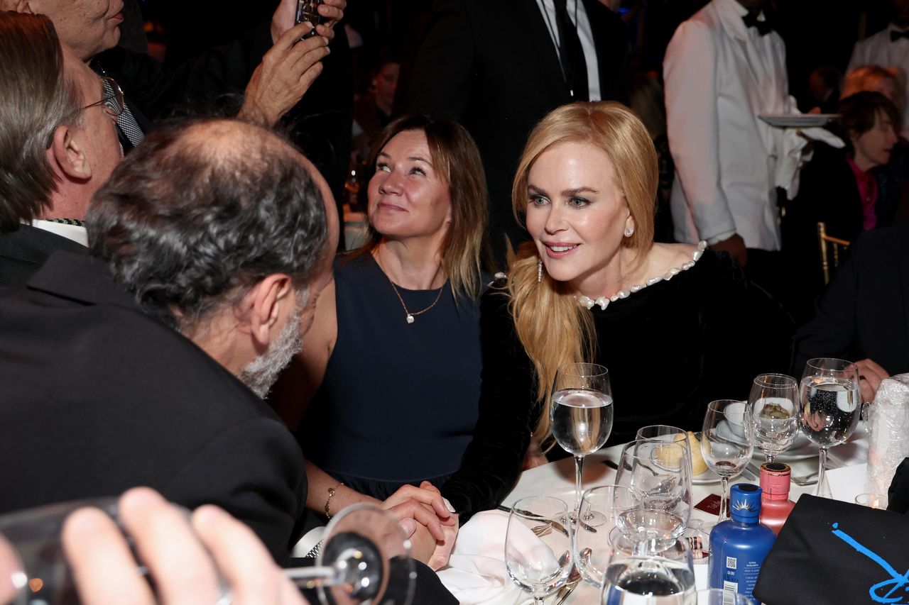 Un_evento_da_non_perdere_SOLeP6lmaI - Confidenze24 source:allcelebrities - Un evento da non perdere - Nicole Kidman partecipa al Nationwide Board of Review Annual Awards Gala.