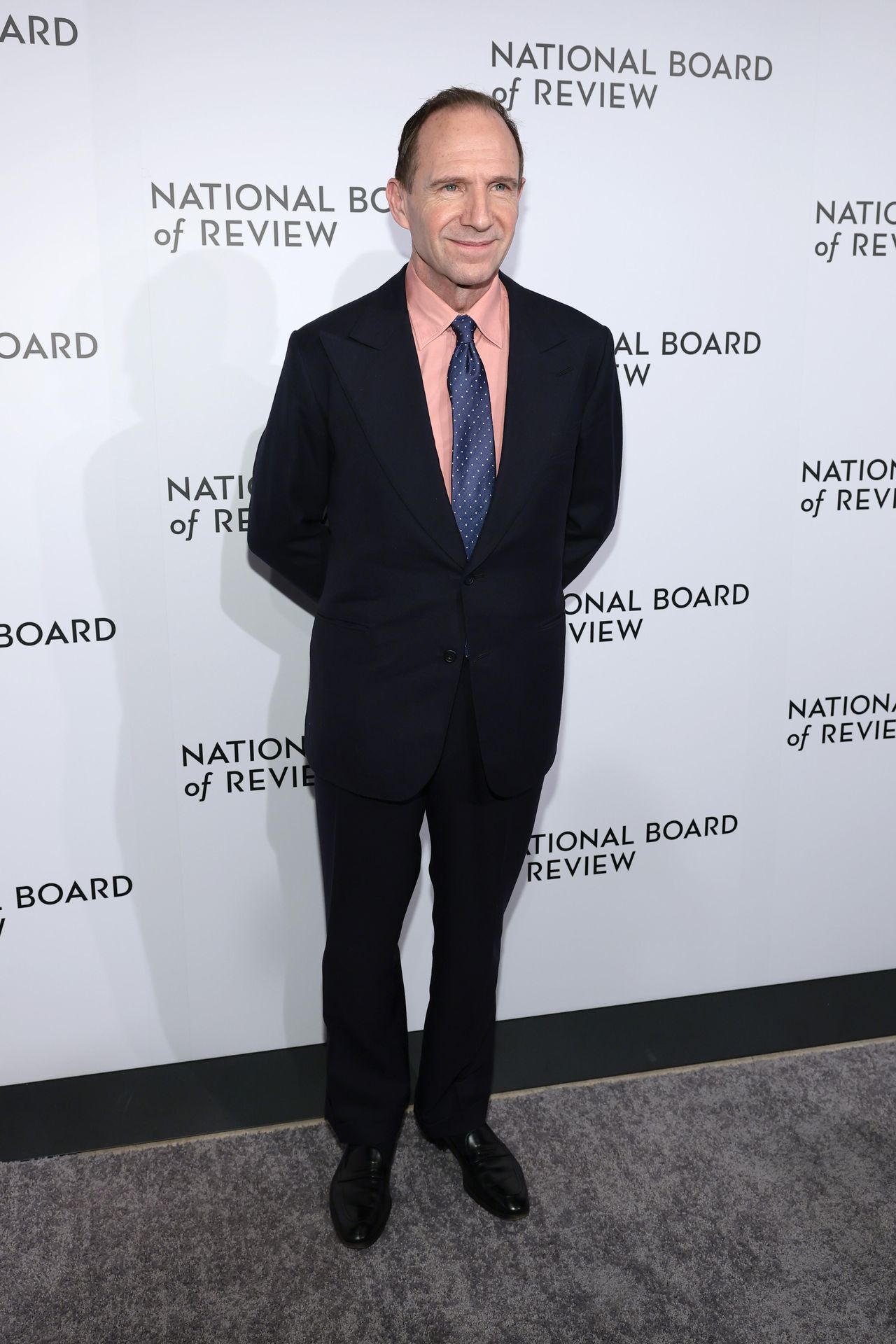 Un_evento_da_non_perdere_hmjcaTMeVp - Confidenze24 source:allcelebrities - Un evento da non perdere - Ralph Fiennes partecipa al Nationwide Board of Review Annual Awards Gala.