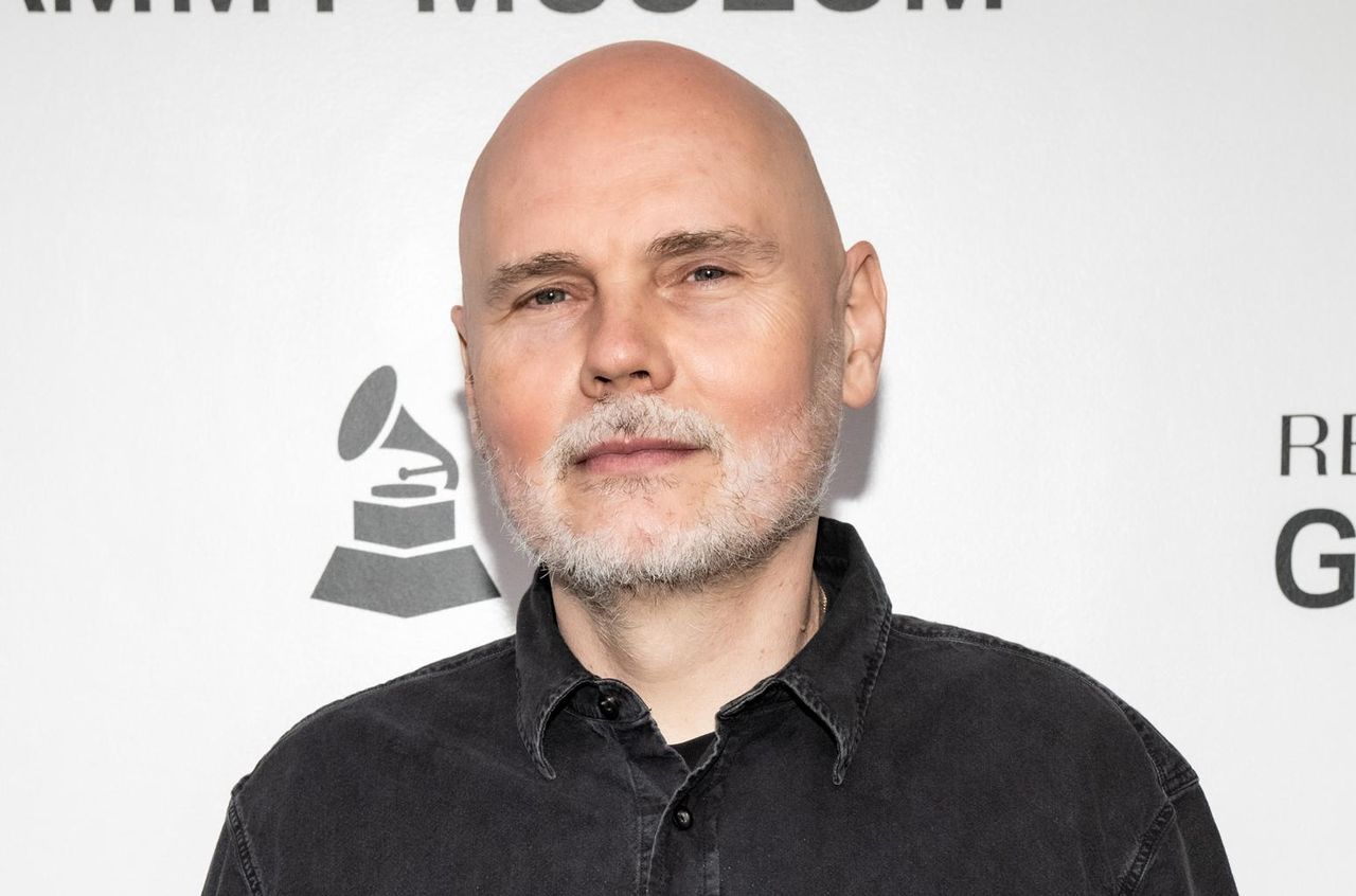 Un_incontro_sorprendente_tra_Corgan_e_Burr_OnXsPNvZVL - Confidenze24 source:billboard - Un incontro sorprendente tra Corgan e Burr - Billy Corgan al GRAMMY Museum