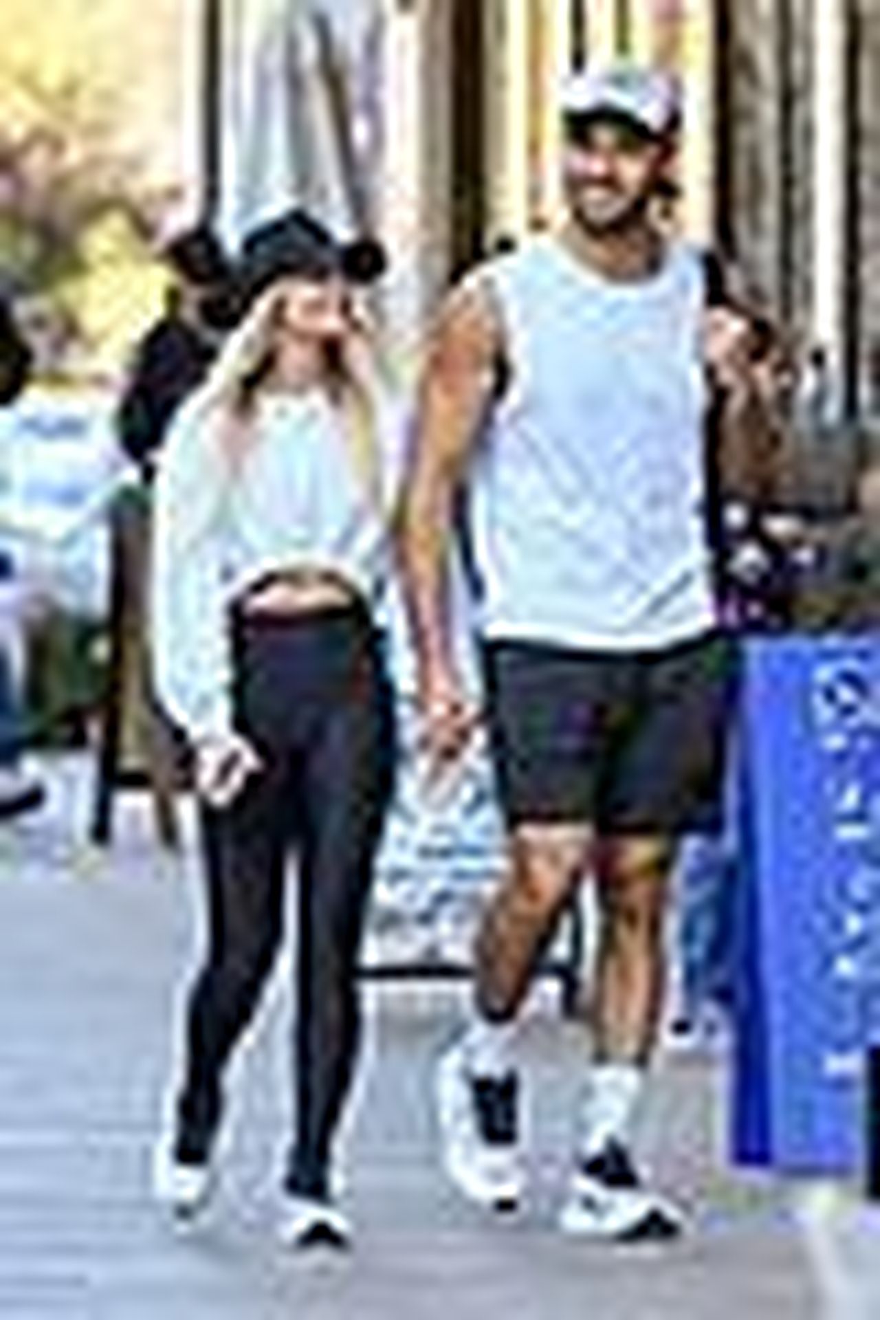 source:justjared - Un pomeriggio di sport e amore - Sam Asghari e Brooke Irvine mentre passeggiano