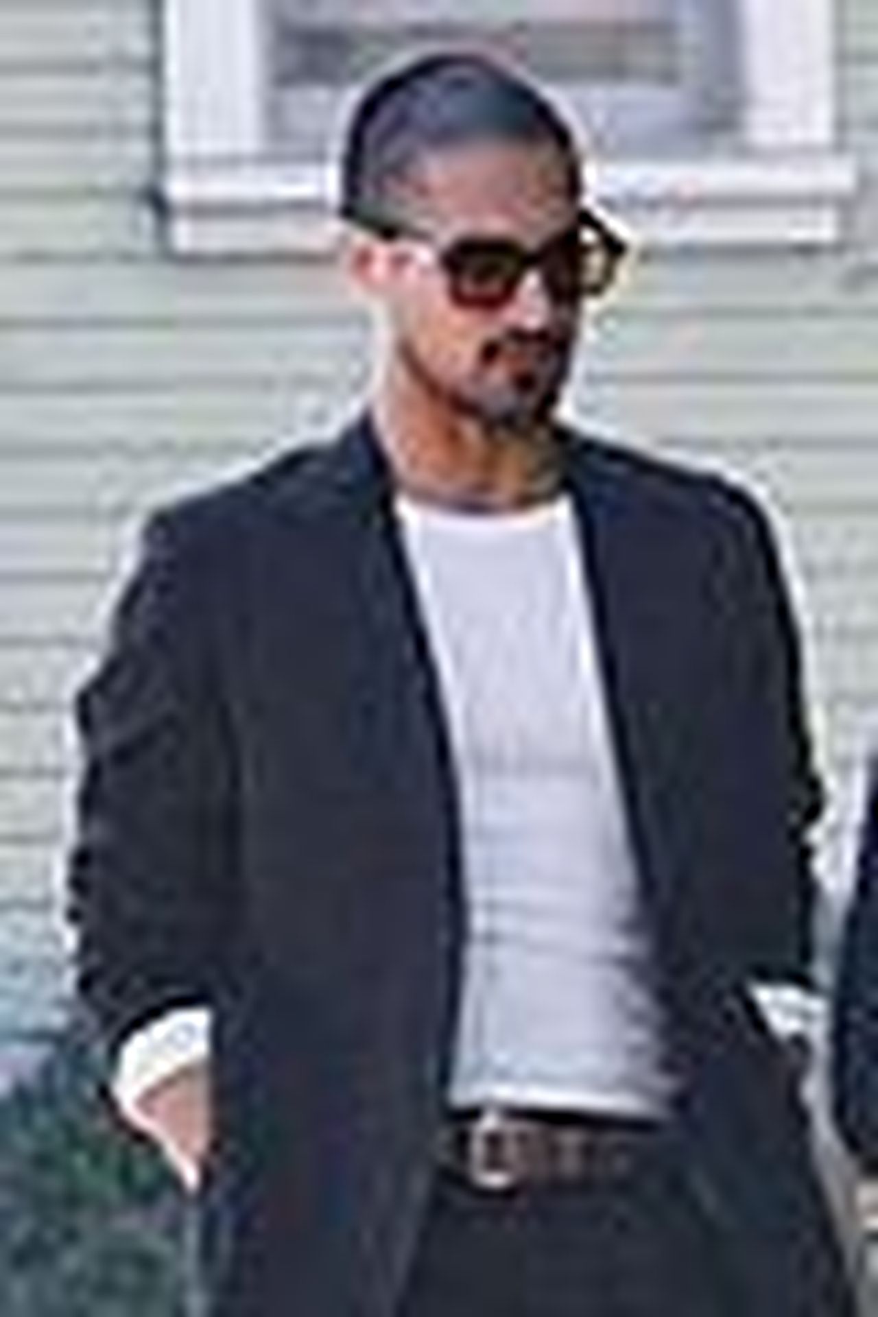 Un_pranzo_romantico_per_la_coppia_ugfwPbpooA - Confidenze24 source:justjared - Un pranzo romantico per la coppia - avan jogia buzzcut day out with halsey in los feliz 02