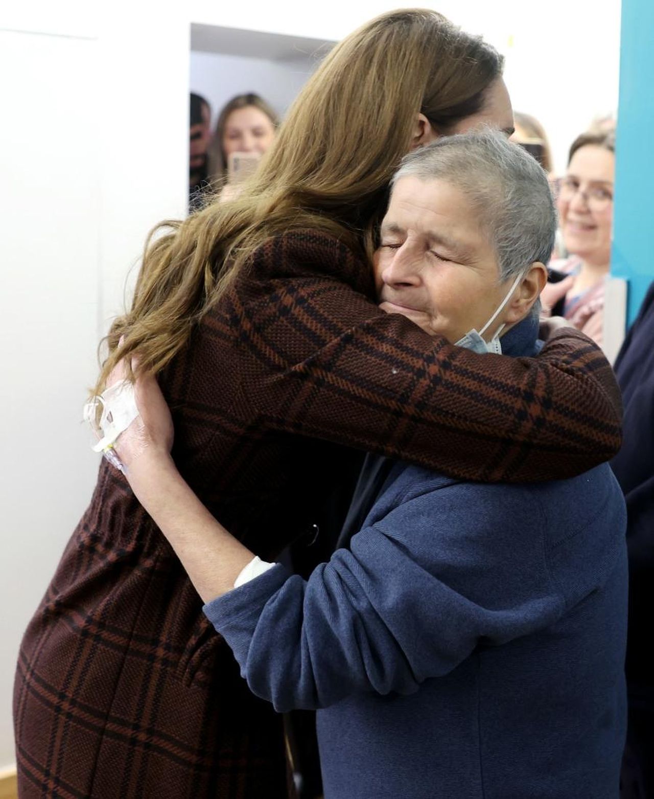 Visita_al_Royal_Marsden_Hospital_cftdrnVMrP - Confidenze24 source:celebitchy - Visita al Royal Marsden Hospital - La Principessa del Galles durante la visita