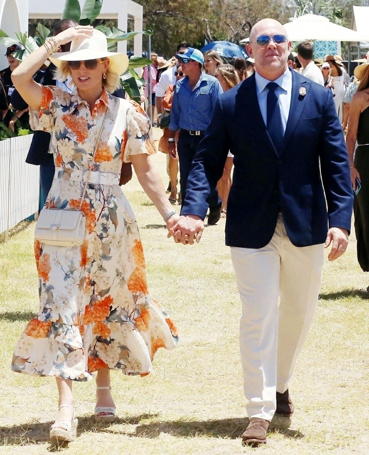 Zara_sogna_le_Olimpiadi_1m6dnpLwN4 - Confidenze24 source:celebitchy - Zara sogna le Olimpiadi - Zara Tindall durante un evento