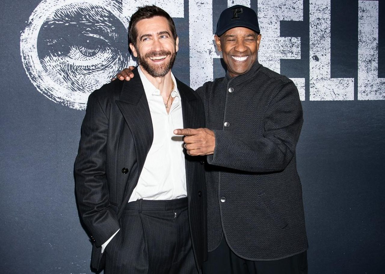 Denzel_e_Jake_in_scena_jMma2D8Afy - Confidenze24 Denzel e Jake in scena - Denzel Washington e Jake Gyllenhaal durante il photocall per Othello