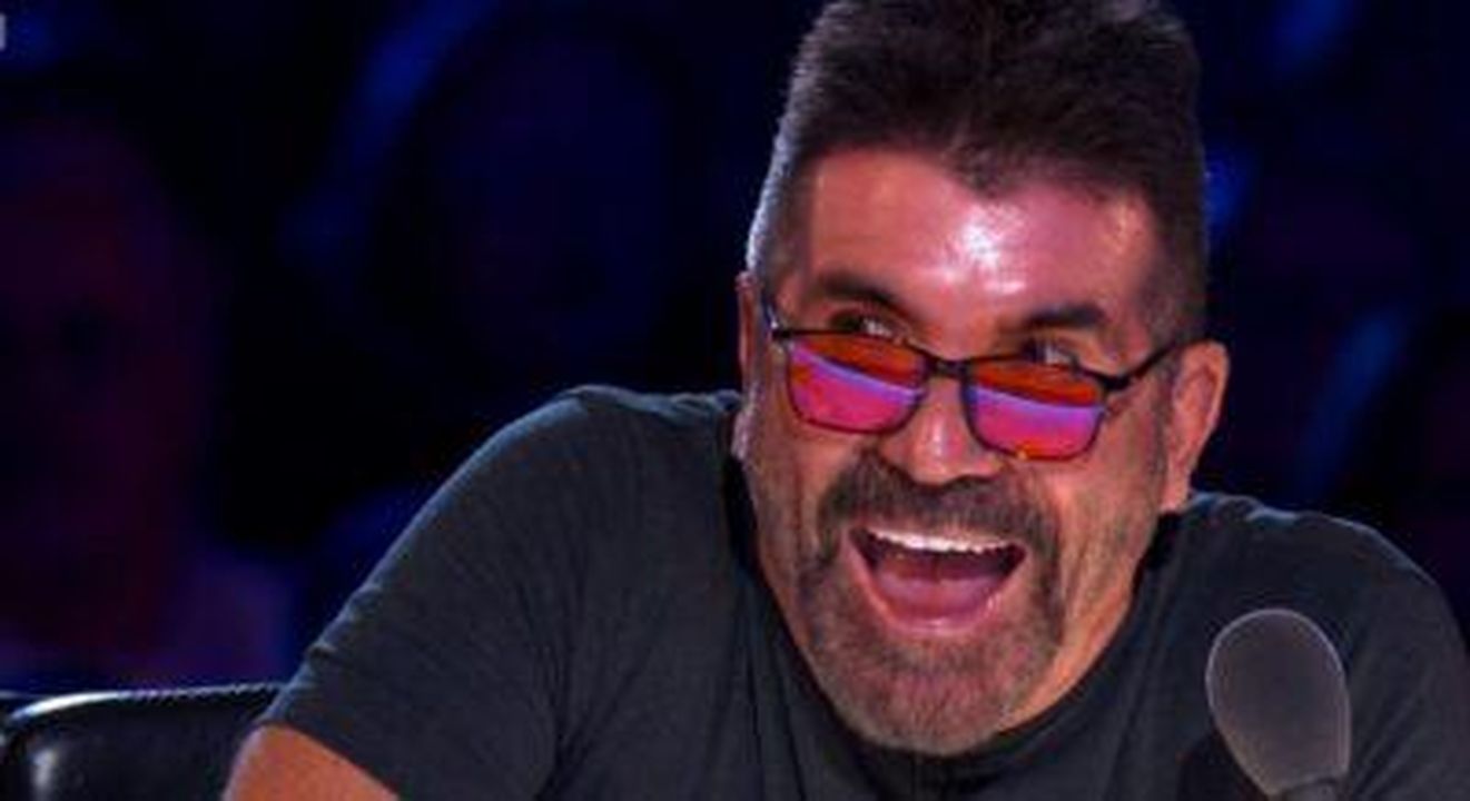 Le_performance_orribili_di_Auzy_Blood_in_foto_da_BGT_stasera_jhjVpvFLXr - Confidenze24 Source: ITV - - Simon Cowell screaming