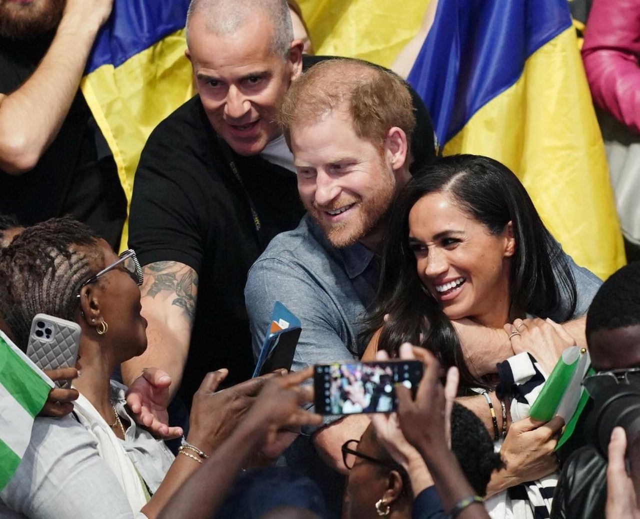 Riflessioni_su_vecchie_foto_rj264xlWRb - Confidenze24 Riflessioni su vecchie foto - Harry e Meghan all'Invictus Games 2017