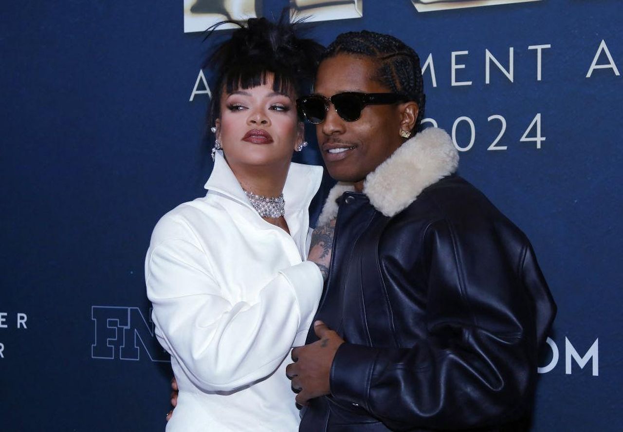 Rihanna_in_Tribunale_per_AAP_Rocky_8as9TjipiX - Confidenze24 Rihanna in Tribunale per A$AP Rocky - Premio di Moda USA - Footwear