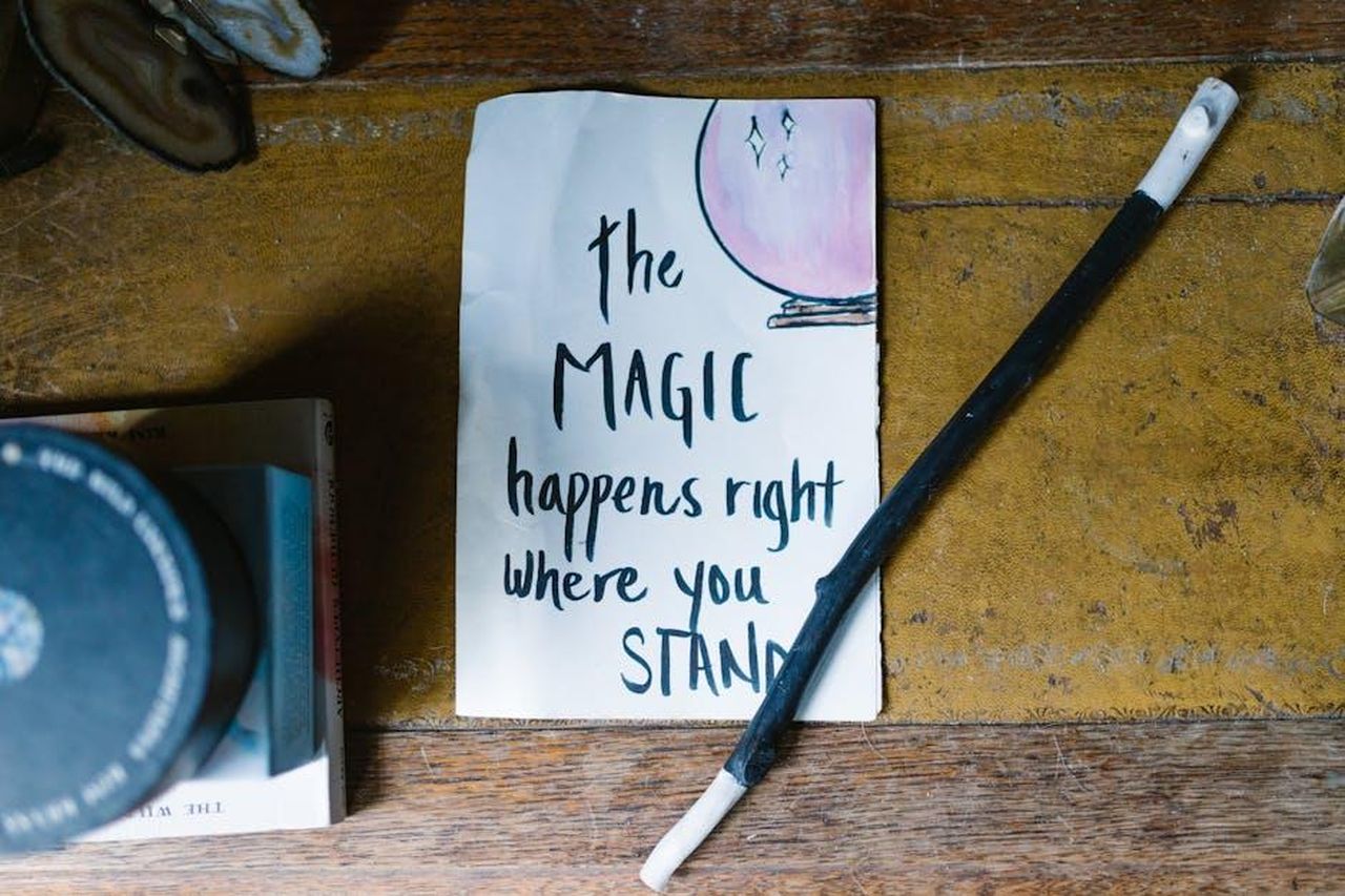 Vergine_introspezione_e_attenzione_al_lavoro_Vetfi3W1TC - Confidenze24 Source: RDNE Stock project - pexels - An inspiring quote on magic and belief with a wand, perfect for spiritual and mystical themes.