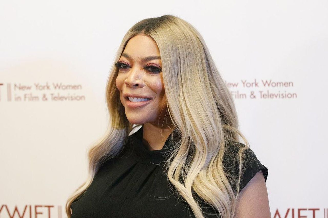 Wendy_Williams_Riceve_il_Permesso_di_Viaggiare_r9GBIKvT8Z - Confidenze24 Wendy Williams Riceve il Permesso di Viaggiare - Wendy Williams partecipa ai NYWIFT Muse Awards 2019