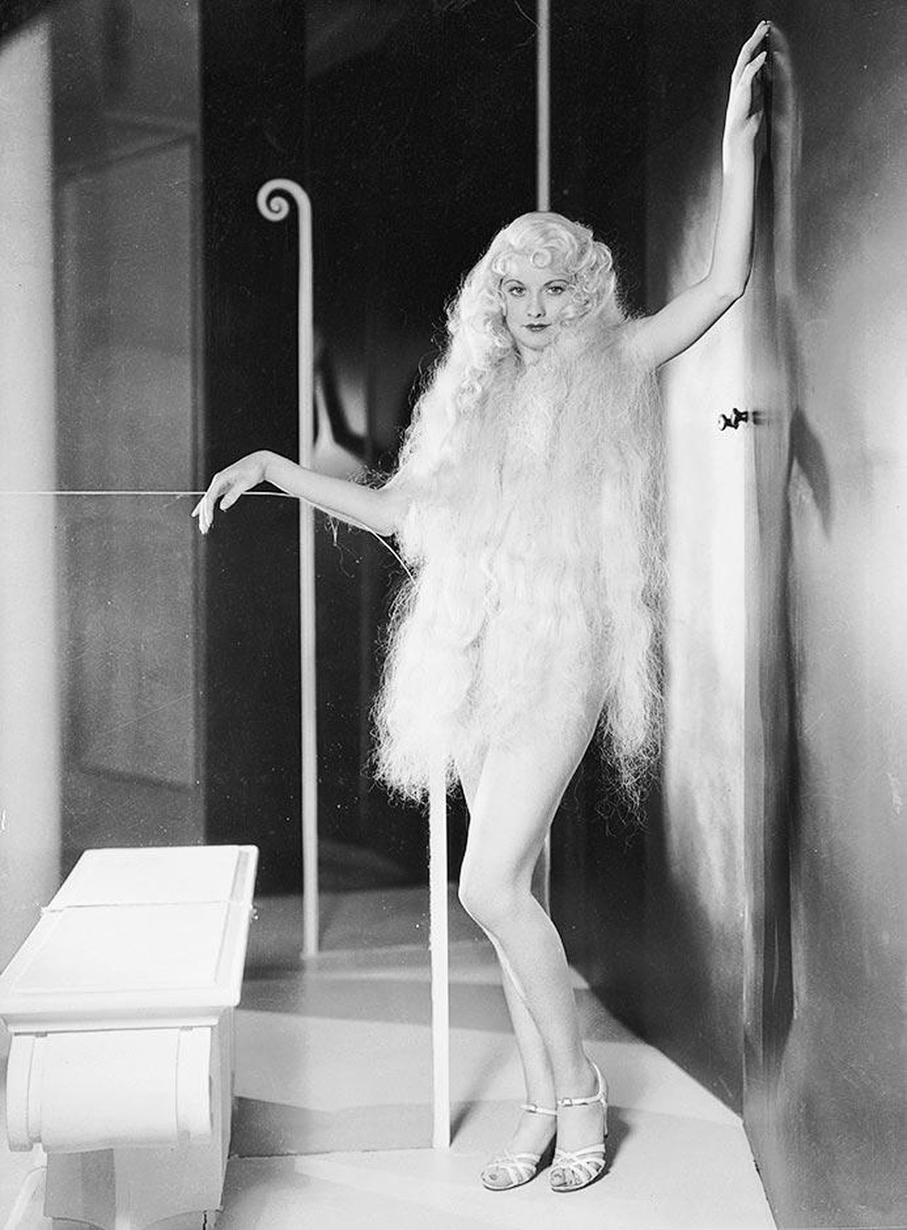 1933_LInfluenza_di_Jean_Harlow_Zt5pLgg5iP - Confidenze24 Source: John Kobal Foundation/Getty Images - - Lucille Ball nel 1933