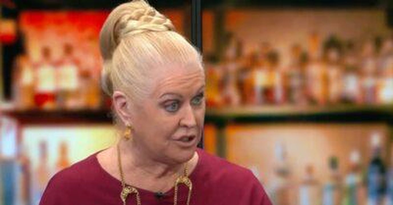 Aggiornamenti_sulla_salute_di_Kim_Woodburn_MkPcccss1m - Confidenze24 Source: GB News - - Kim Woodburn che parla