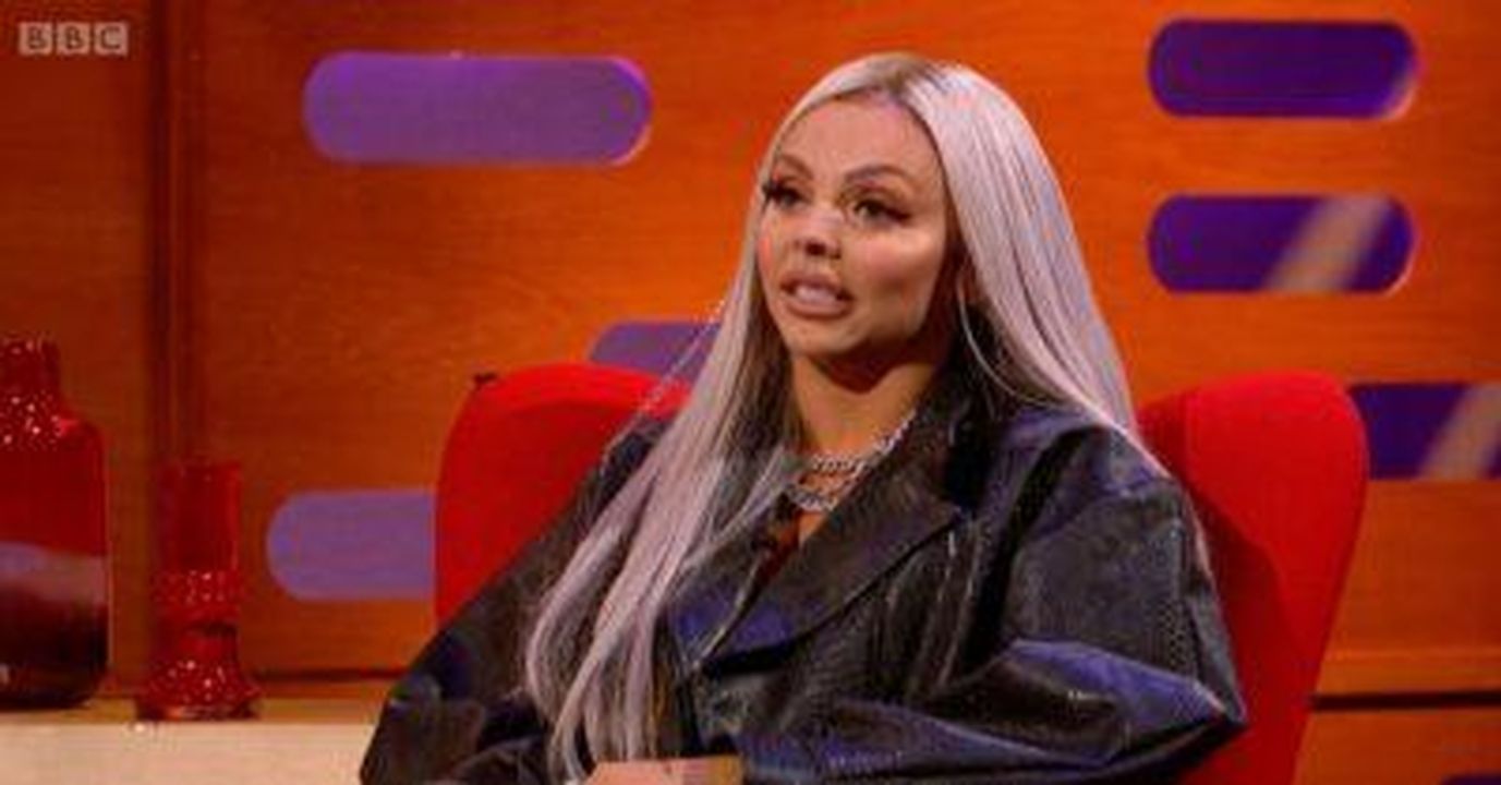 Aggiornamento_sulla_gravidanza_di_Jesy_Nelson_onrP7OVirs - Confidenze24 Source: BBC iPlayer - - Jesy Nelson al Graham Norton Show