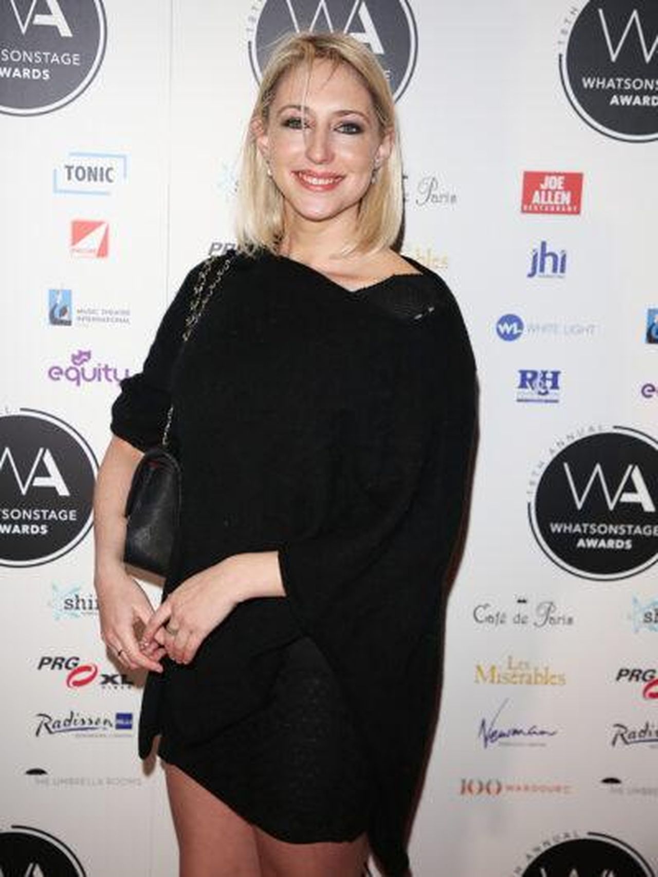 Ali_Bastian_rivela_di_essere_libera_dal_cancro_yx311iGCRM - Confidenze24 Source: Splashnews.com - - Ali Bastian sorridente