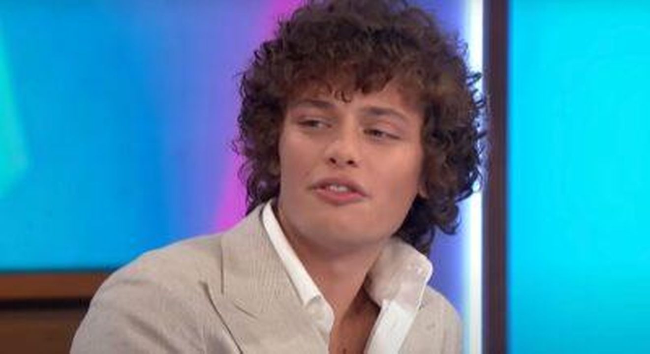 Bobby_Brazier_ricorda_la_madre_scomparsa_Jade_Goody_su_Strictly_nXJvlmWkae - Confidenze24 Source: ITV - - Bobby Brazier su Loose Women