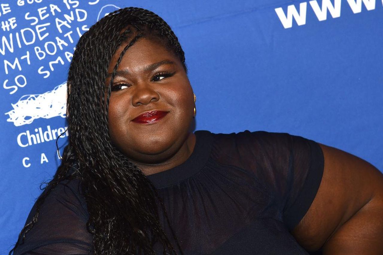 Brandon_Frankel_non_scherza_quando_si_tratta_di_proteggere_Gabourey_Sidibe_1Wmjs9WMwJ - Confidenze24 Source: Variety / Getty - Variety - Gabourey Sidibe e Brandon Frankel