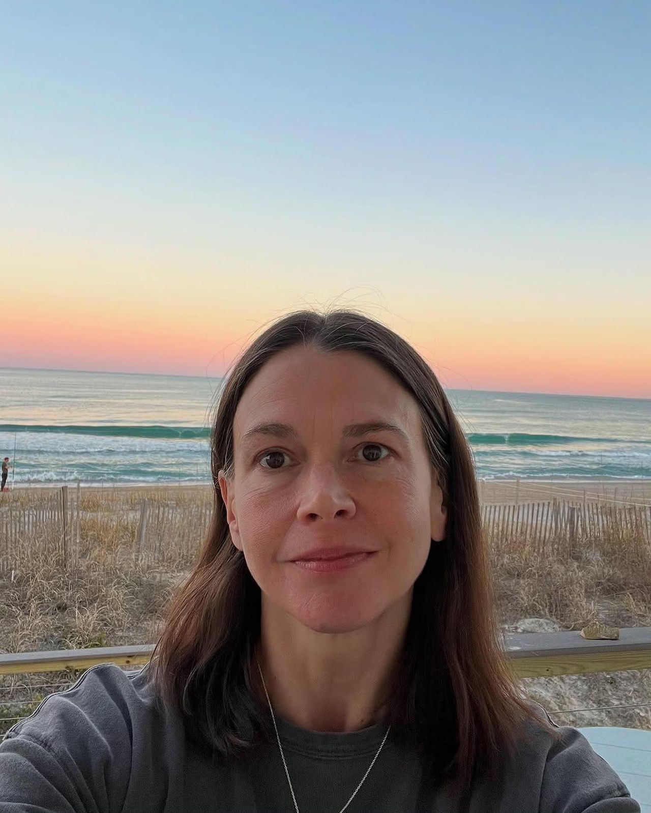 Celebrazione_del_50_compleanno_di_Sutton_Foster_yiPSYlnfsQ - Confidenze24 Source: Closer Weekly - Closer Weekly - Sutton Foster senza trucco per il suo 50° compleanno