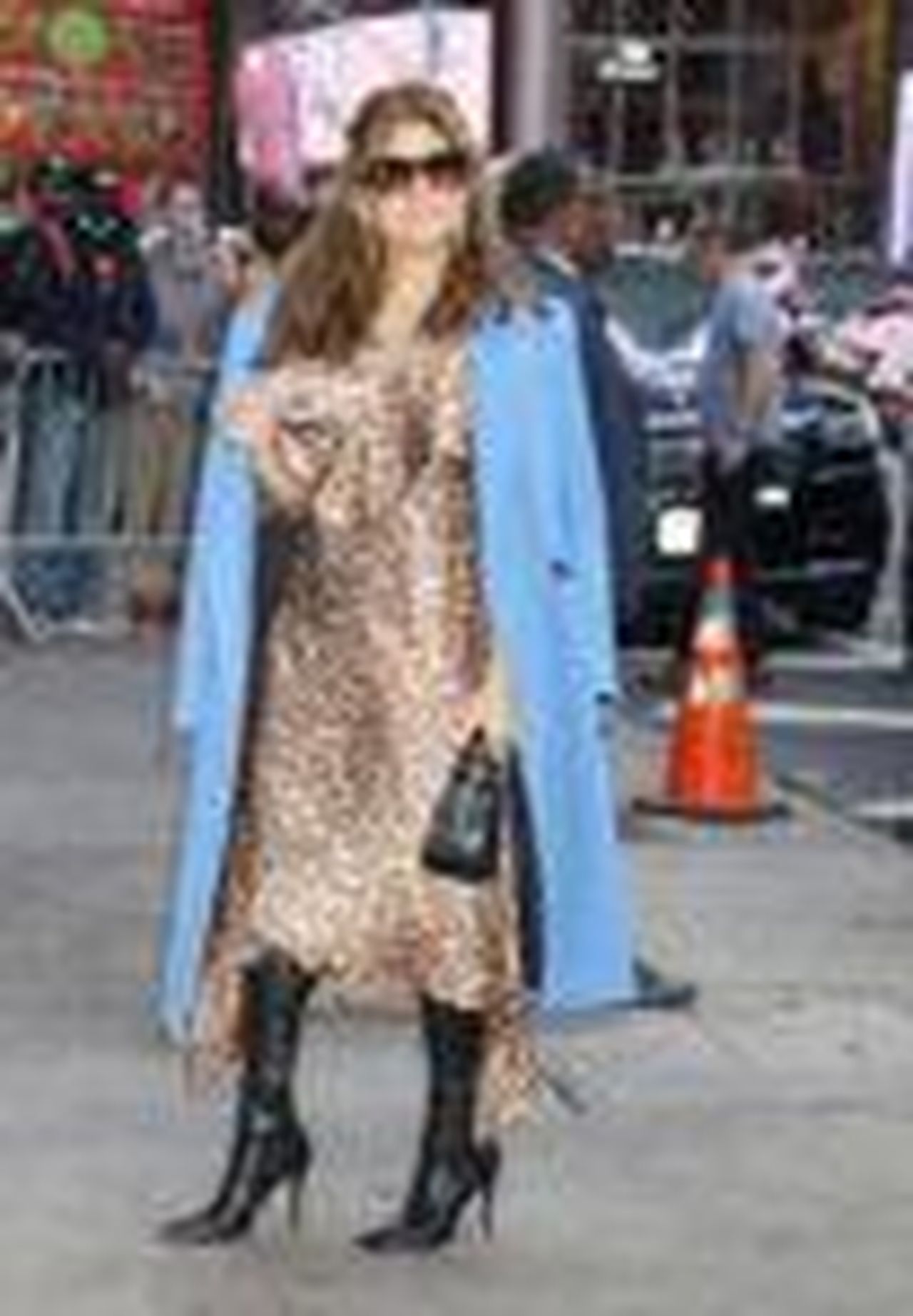 Celebrazione_del_51_compleanno_di_Eva_Mendes_gFrVpbpQ9V - Confidenze24 Source: Getty Images - Getty Images - Eva Mendes in un abito di Stella McCartney