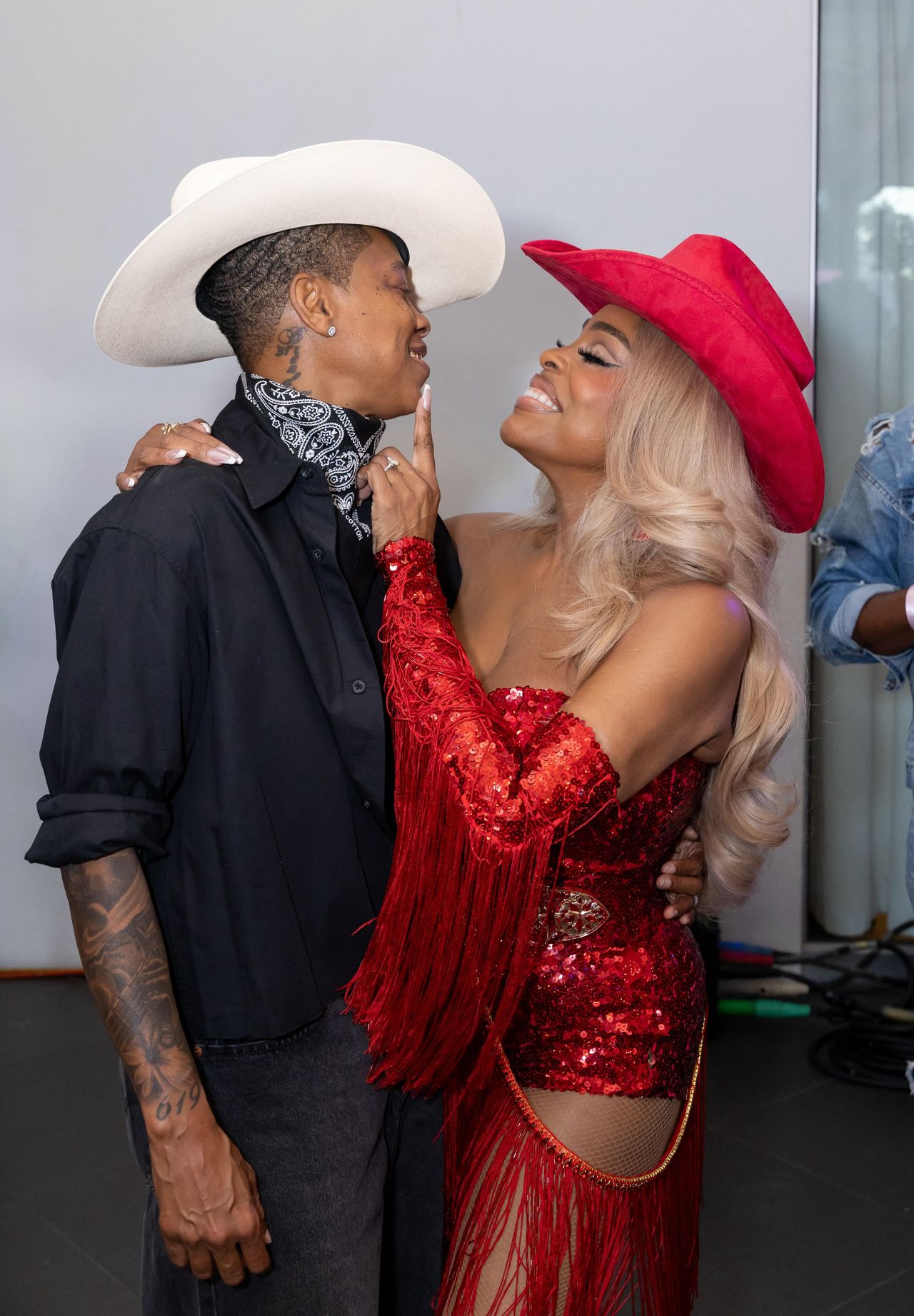 Celebrit_e_Divertimento_al_Rodeo_Bash_xoxJJNAc06 - Confidenze24 Source: Karim Saafir Photography - - Niecy Nash-Betts Rodeo Bash