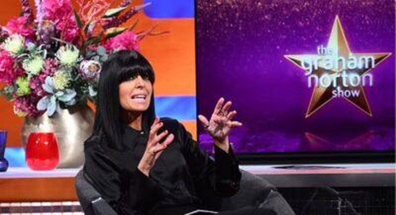 Claudia_Winkleman_sostituisce_Graham_Norton_vT34jkkxRm - Confidenze24 Source: BBC - - Claudia Winkleman presenta il Graham Norton Show