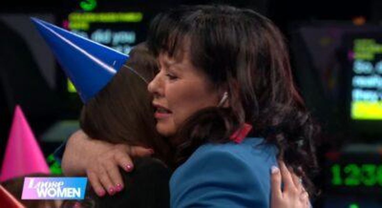 Coleen_Nolan_sorpresa_a_Loose_Women_dYkVU9l65S - Confidenze24 Source: ITV - - Coleen in lacrime a Loose Women