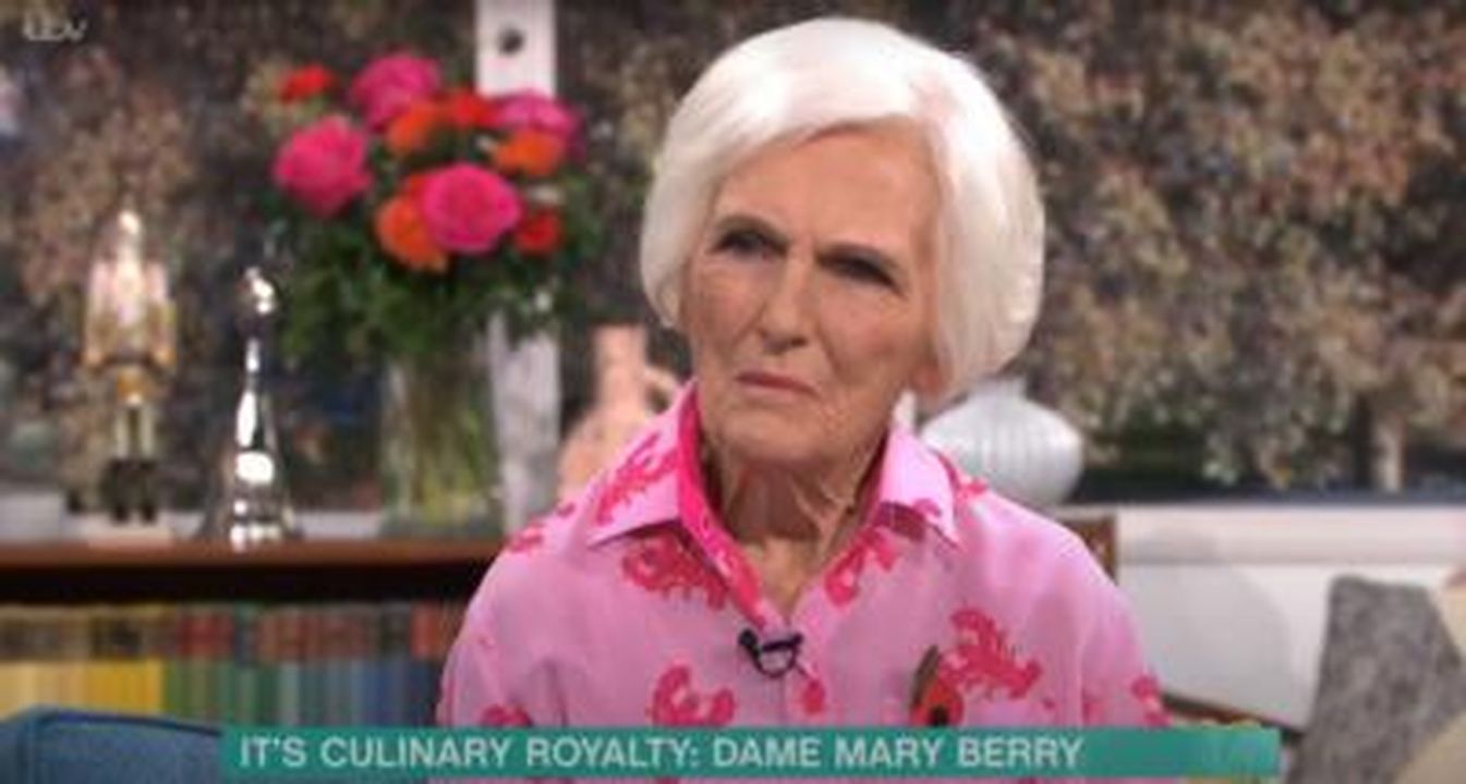 Come_Mary_Berry_ha_affrontato_la_morte_del_figlio_William_f2lBpsGcyN - Confidenze24 Source: YouTube - - Mary Berry in un'intervista