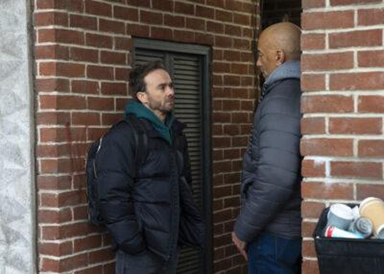 Coronation_Street_David_diventa_disperato_P76jc4Rmpv - Confidenze24 Source: ITV - - David chiede aiuto ad Andy