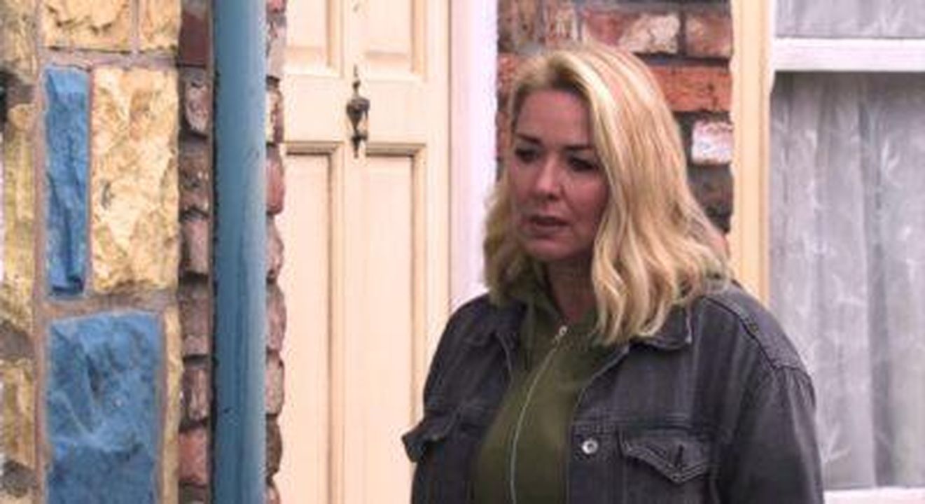 Coronation_Street_La_strada_rifiuta_Cassie_g2tlLWN3yI - Confidenze24 Source: ITV/ Composite ED! - - Cassie è stata emarginata