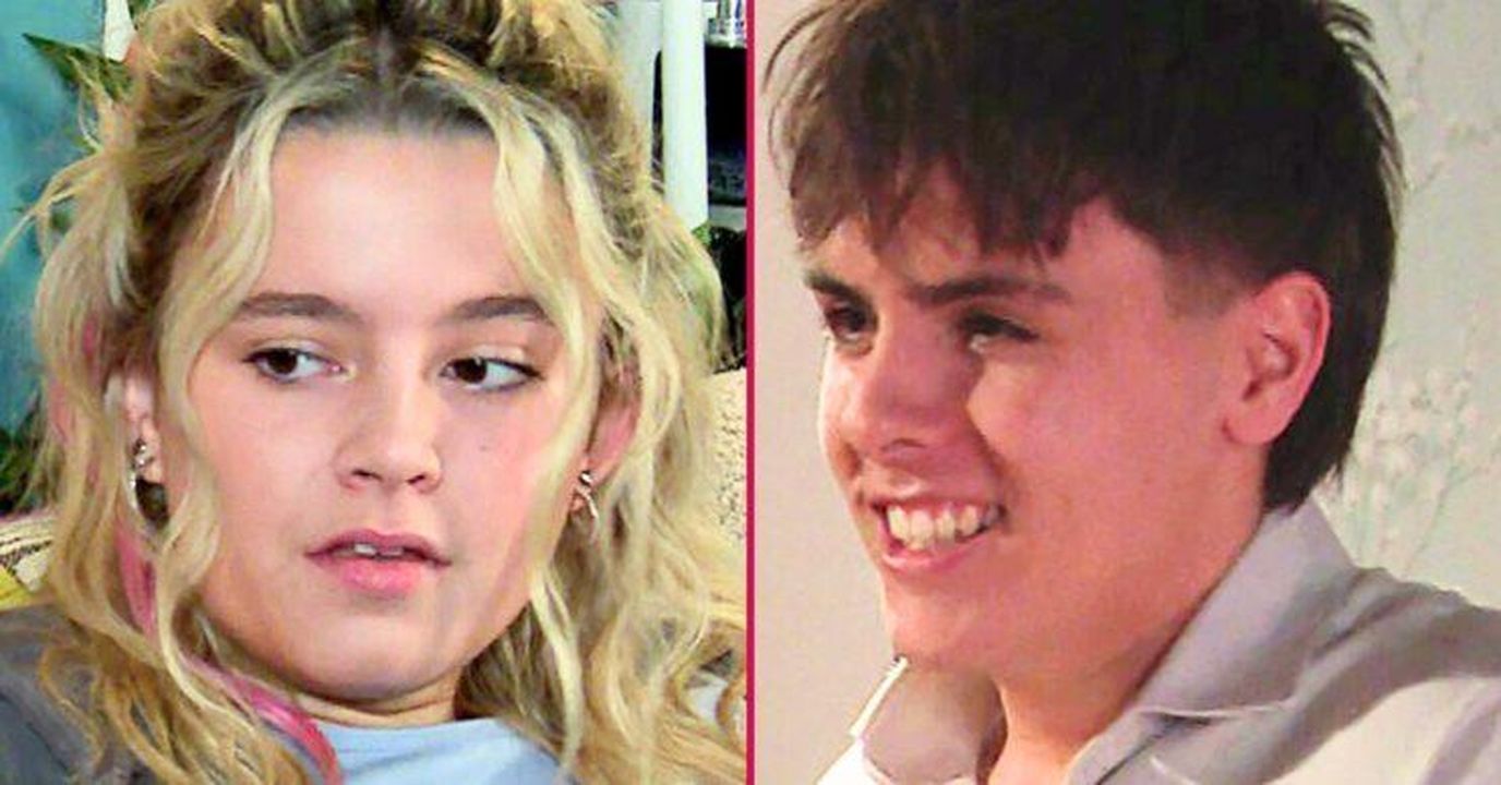 Coronation_Street_la_sparatoria_di_Betsy_crSG9lqgae - Confidenze24 Coronation Street: la sparatoria di Betsy Coronation Street's Betsy, Mason split pic
