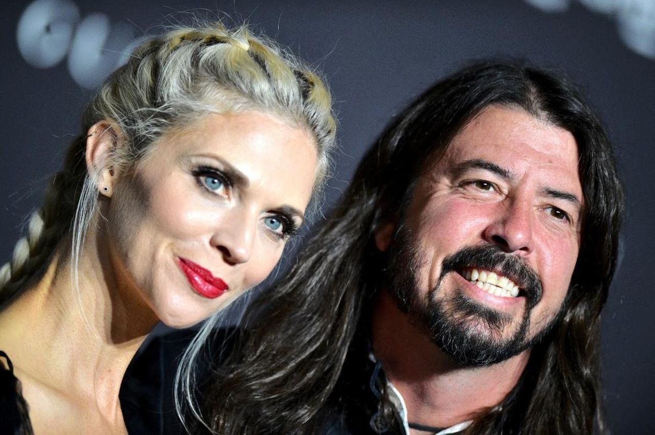 Dave_Grohl_e_Jordyn_Blum_avvistati_insieme_dopo_le_polemiche_VBbWERyewa - Confidenze24 Dave Grohl e Jordyn Blum avvistati insieme dopo le polemiche Dave Grohl e Jordyn Blum avvistati insieme