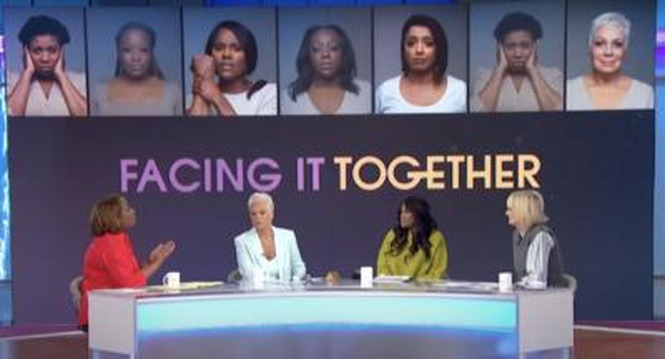 Denise_rivela_un_incidente_al_ristorante_ubfIwjlYvp - Confidenze24 Source: ITV - - Panellisti di Loose Women durante un episodio speciale
