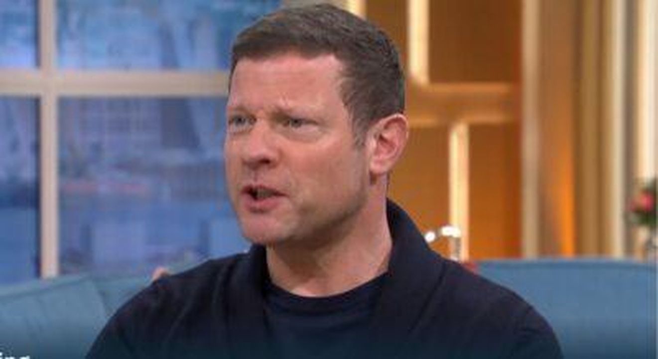 Dermot_OLeary_si_arrabbia_per_il_snub_agli_award_su_This_Morning_L8IgtiCj6D - Confidenze24 Source: ITV - - Dermot O'Leary sembra arrabbiato durante il programma