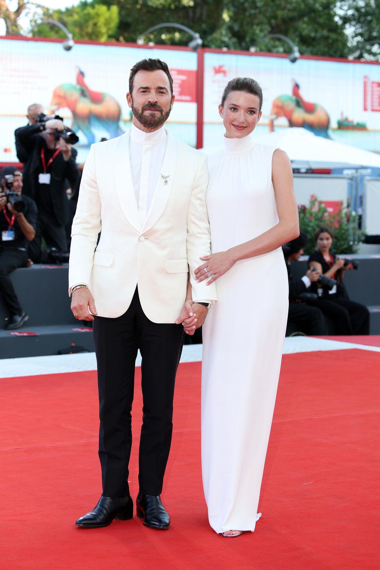 Dettagli_sul_matrimonio_di_Justin_Theroux_e_Nicole_Brydon_Bloom_1sx0ZdogkU - Confidenze24 Source: Daniele Venturelli/WireImage via Getty Images - Getty Images - Justin Theroux e Nicole Brydon Bloom al Festival di Venezia
