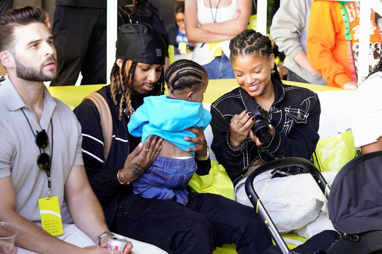 Drama_Familiare_DDG_Accusa_Halle_Bailey_di_Limitare_il_Tempo_con_Halo_F9Vs6C95b2 - Confidenze24 Source: Presley Ann / Getty - - Snap Partner Summit 2024