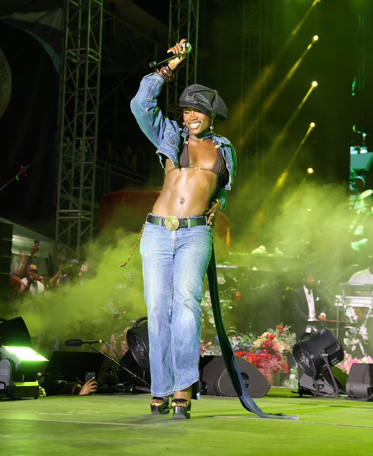 Energia_IT_GIRL_La_Performance_di_Doechii_con_Lauryn_Hill_cMCPbCE5jI - Confidenze24 Source: Walik Goshern/Courtesy of JITG Music Fest - Bossip - Performance di Doechii al Jazz In The Gardens
